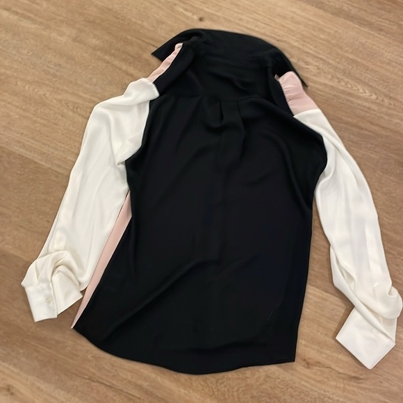 Metaphor Blouse - Picture 3 of 4